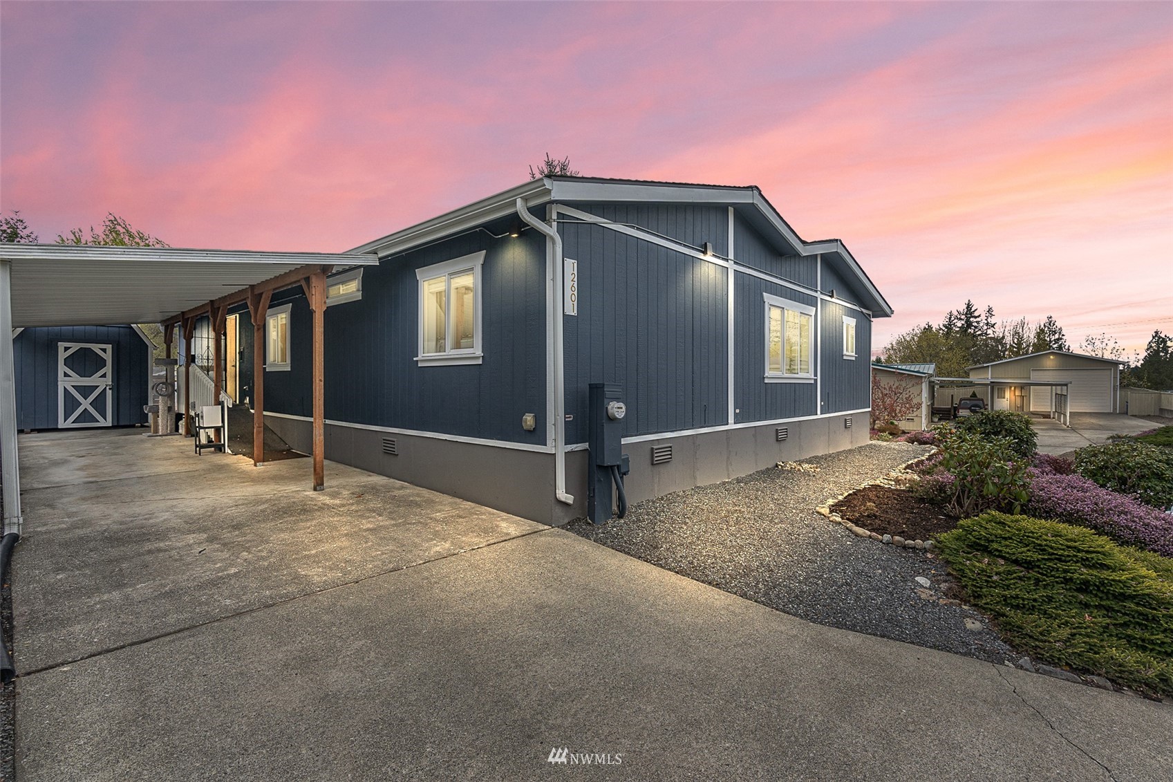 12601 Northeast 197th Street Bothell, WA 98011 - Photo 36 of 39 Gallery Image 36