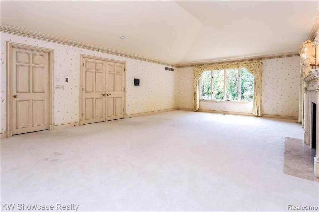 1900 East Valley Road Bloomfield Hills, MI 48304 - Photo 33 of 68