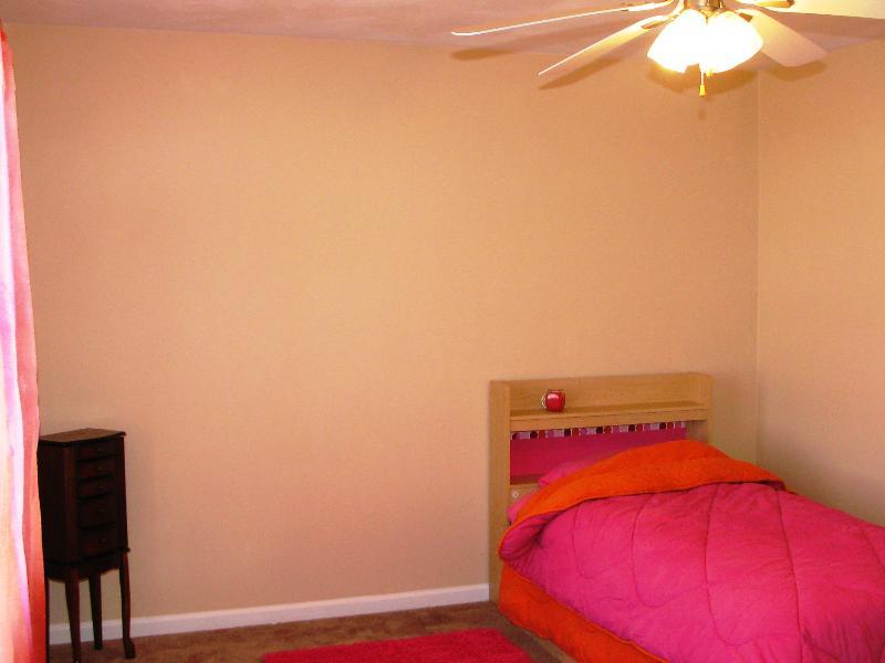 5708 Cortland Road Roanoke, VA 24019 - Photo 18 of 25 Bedroom 3