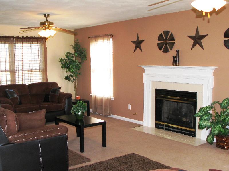 5708 Cortland Road Roanoke, VA 24019 - Photo 3 of 25 Great Room