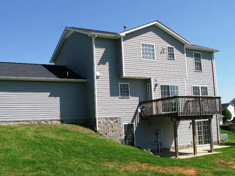 5708 Cortland Road Roanoke, VA 24019 - Photo 23 of 25 Back