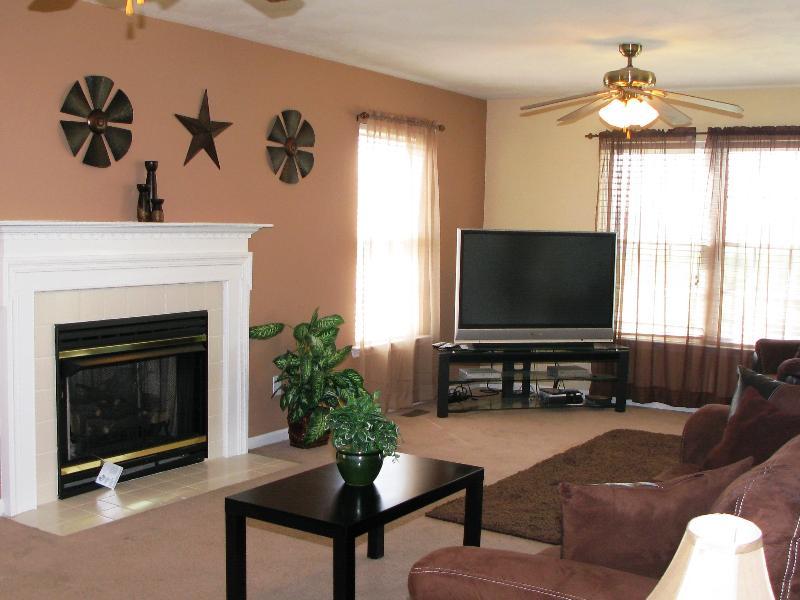 5708 Cortland Road Roanoke, VA 24019 - Photo 4 of 25 Great Room