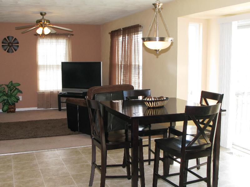 5708 Cortland Road Roanoke, VA 24019 - Photo 7 of 25 Eating Area