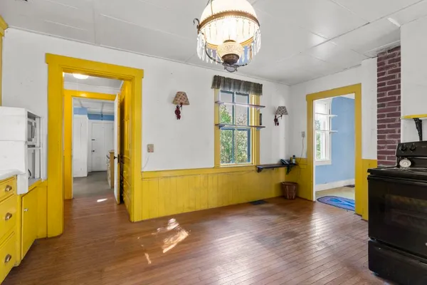 $895,000 | 576 Back River Road, Boothbay, ME 04537