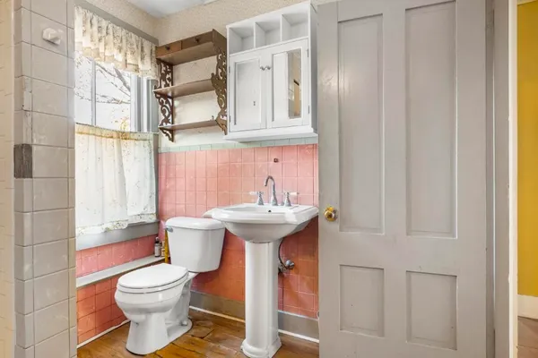$895,000 | 576 Back River Road, Boothbay, ME 04537