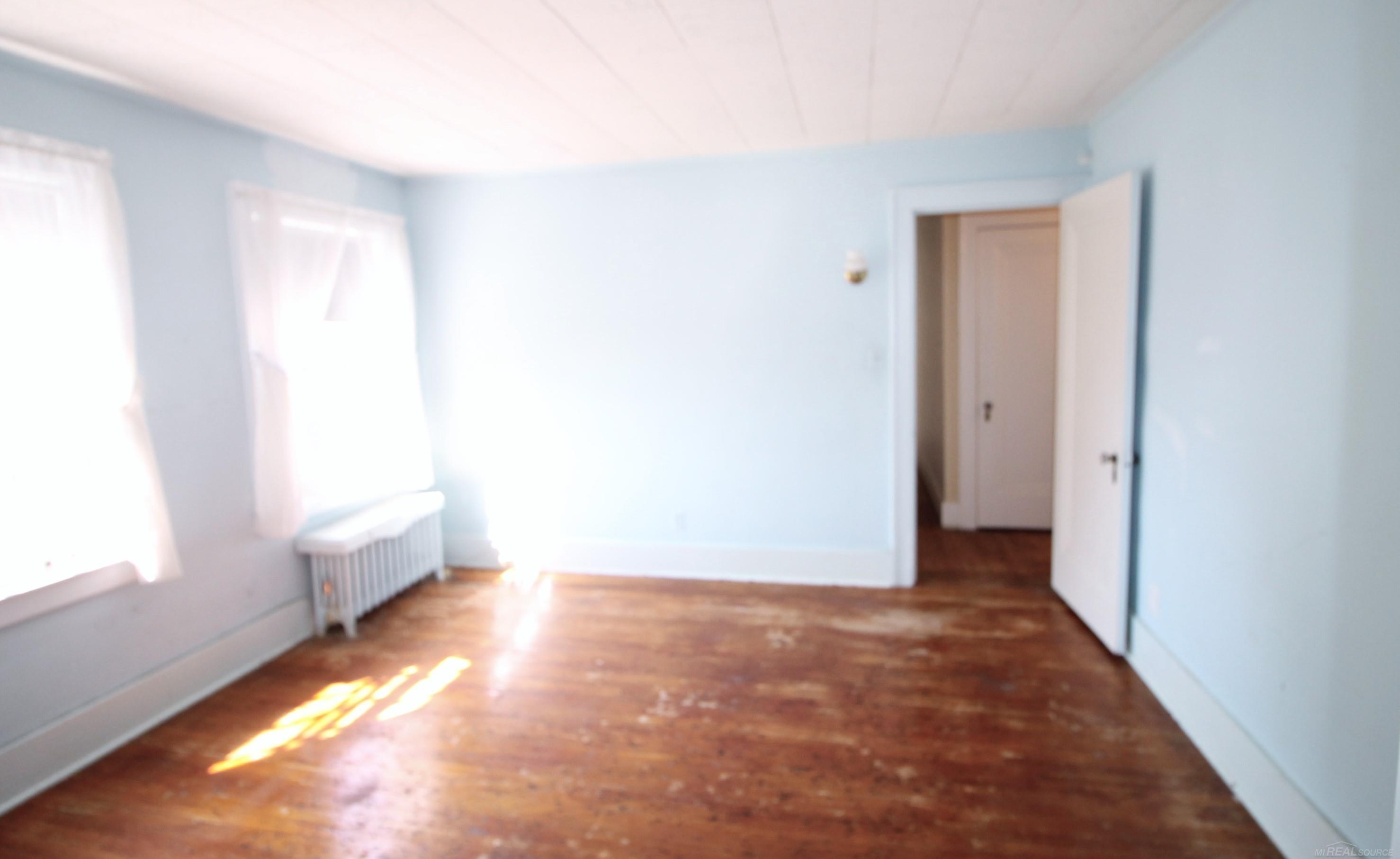 1105 Harvard Road Grosse Pointe, MI 48230 - Photo 33 of 73 50122904-32.JPG