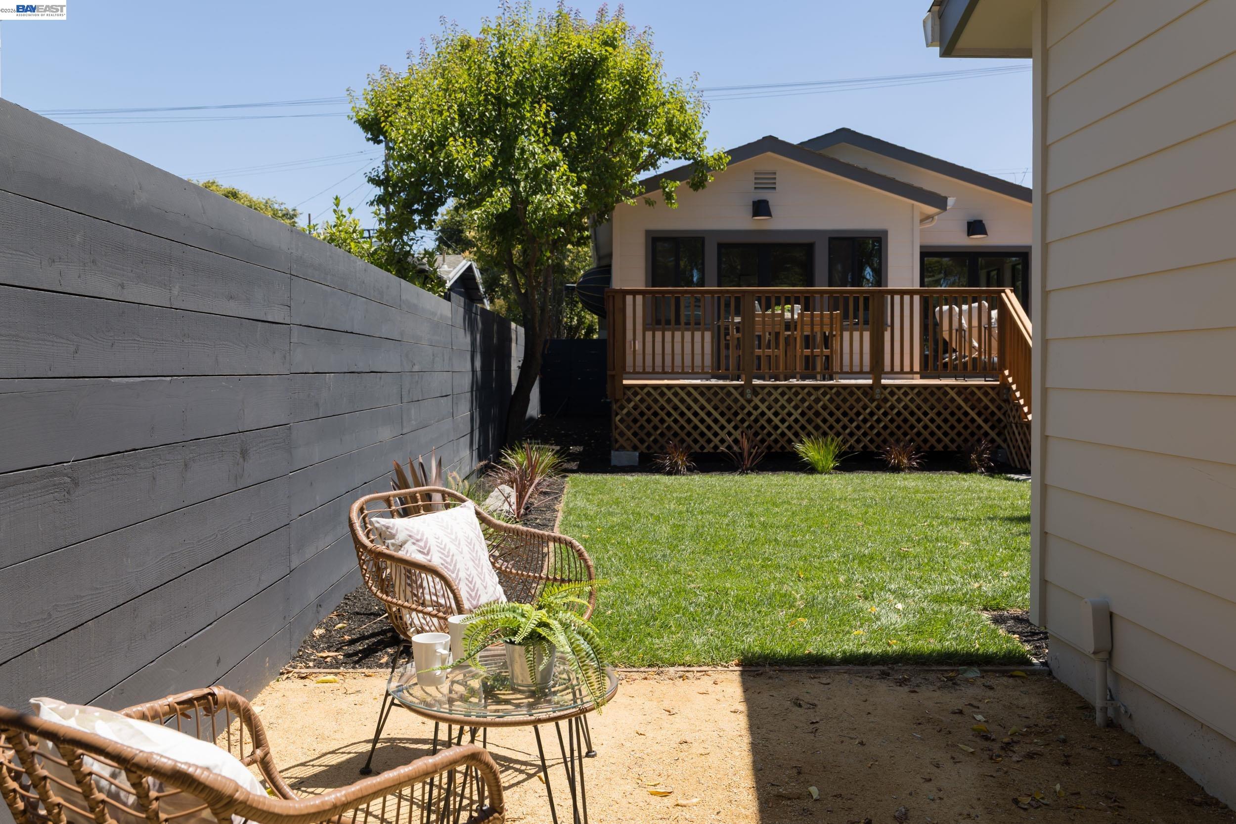1646 Tenth Street Berkeley, CA 94710 - Photo 32 of 38