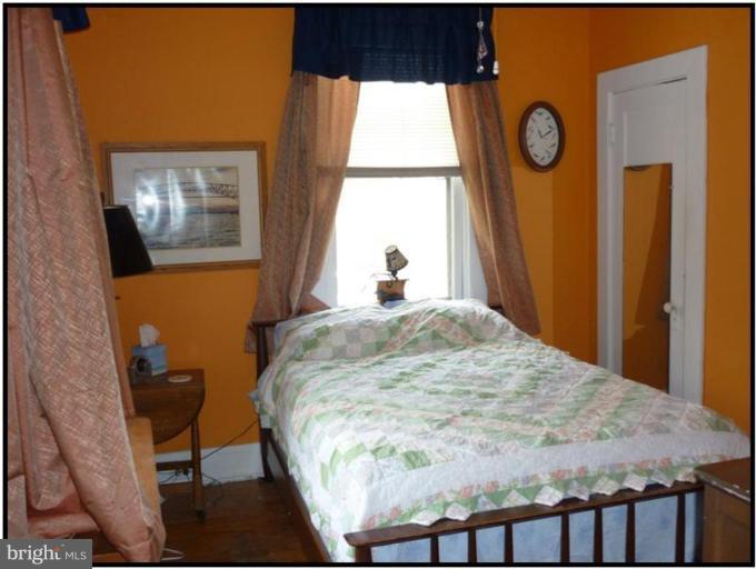 43 Broadship Road Dundalk, MD 21222 - Photo 6 of 10 Bedroom #2