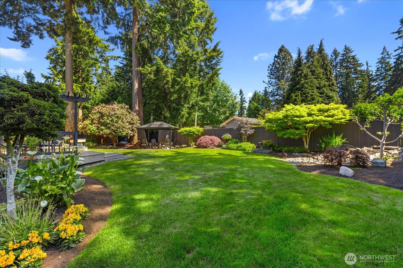 8716 185th Place Southwest Edmonds, WA 98026 - Photo 3 of 40
