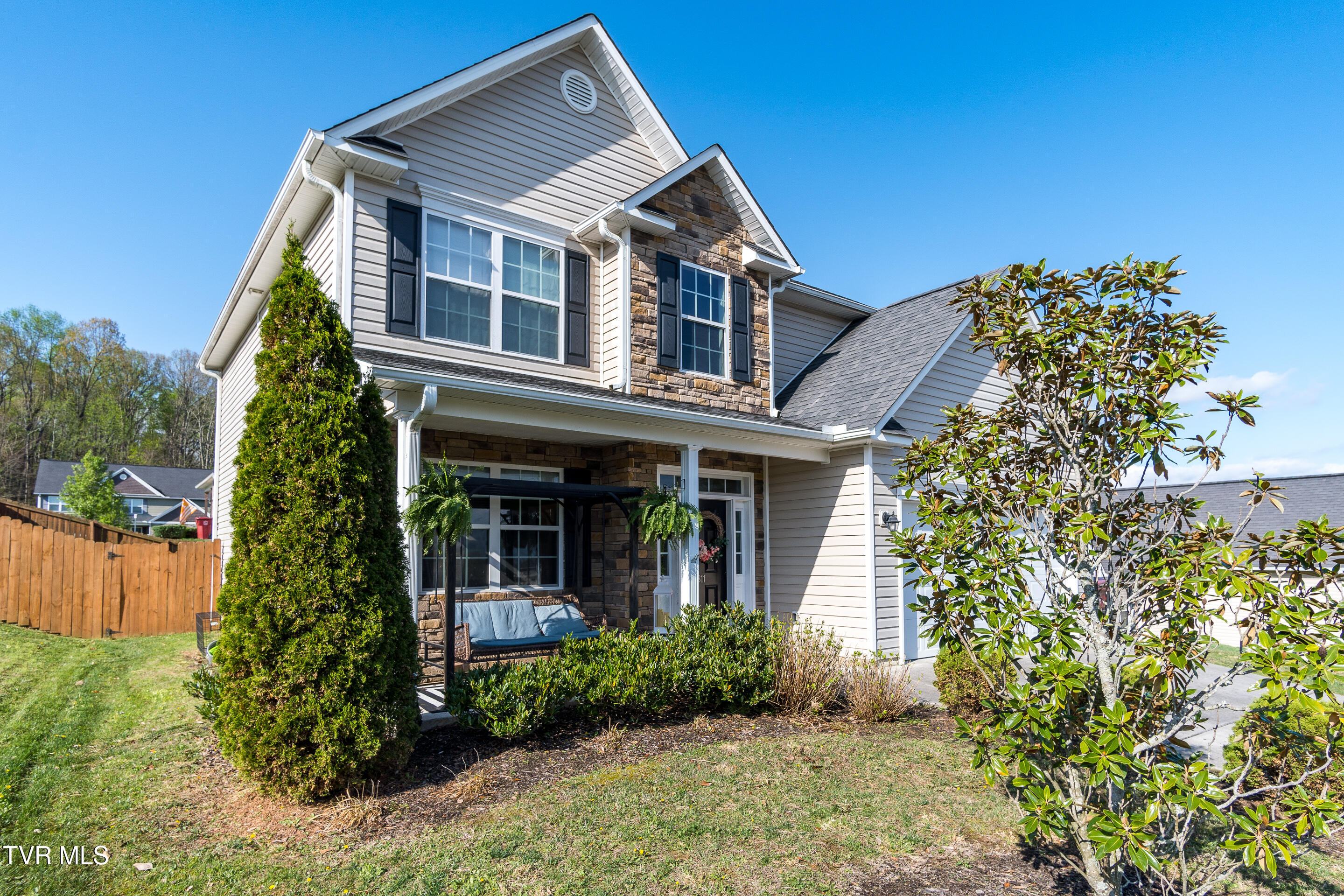 811 Hackney Road Johnson City, TN 37615 - Photo 2 of 35 exterior-4 - Copy