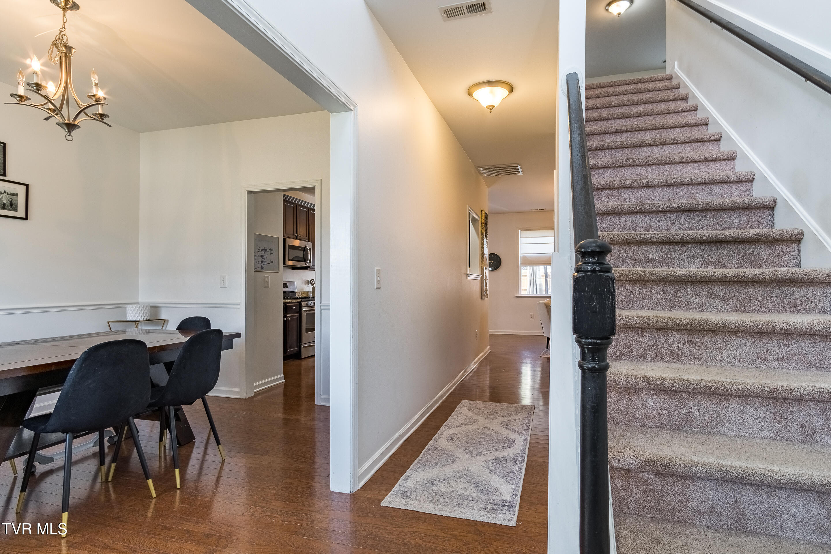 811 Hackney Road Johnson City, TN 37615 - Photo 5 of 35 interior-2 - Copy