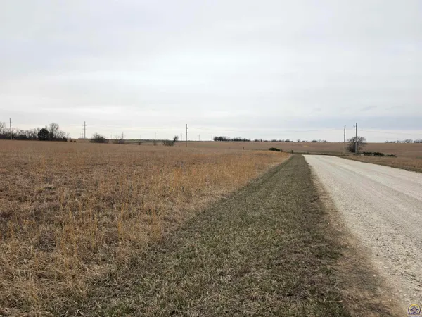 $42,500 | 0 Rd L2, Olpe, KS 66865