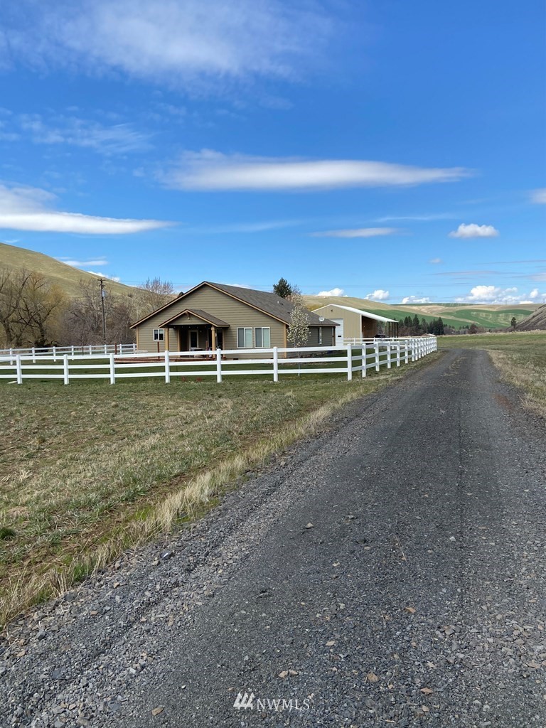 252 South Touchet Road Dayton, WA 99328 - Photo 2 of 28 Gallery Image 2