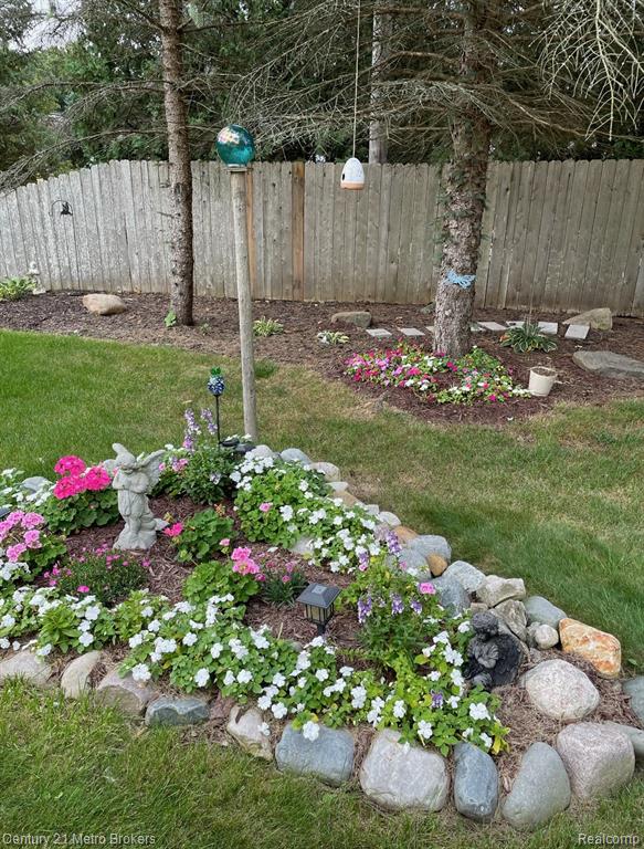 5464 North Seymour Road Flushing, MI 48433 - Photo 4 of 59
