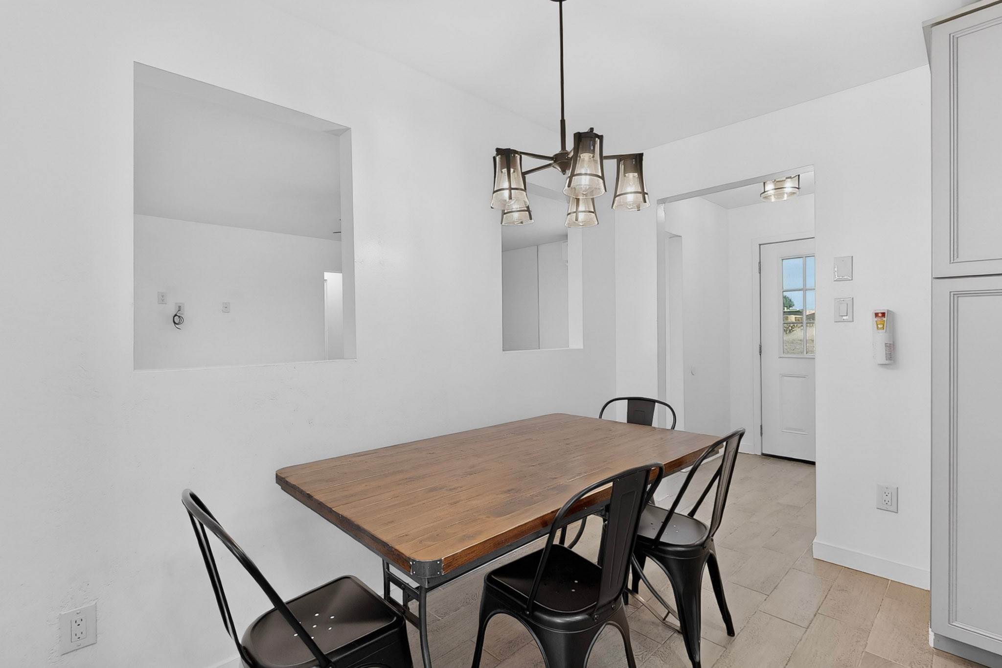 32 Lucero Road, Unit AB Santa Fe, NM 87508 - Photo 9 of 40 Main home dinning 2