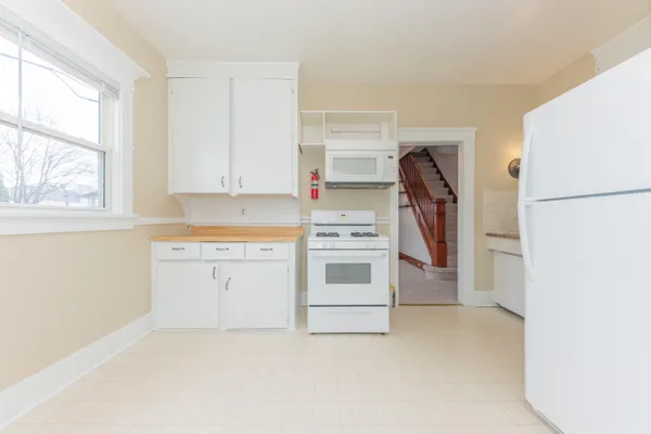 $183,900 | 35324-326 Chestnut Street, Wayne, MI 48184
