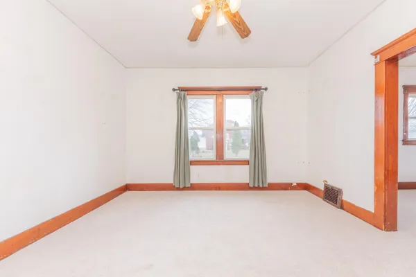 $183,900 | 35324-326 Chestnut Street, Wayne, MI 48184