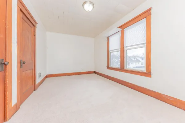 $183,900 | 35324-326 Chestnut Street, Wayne, MI 48184