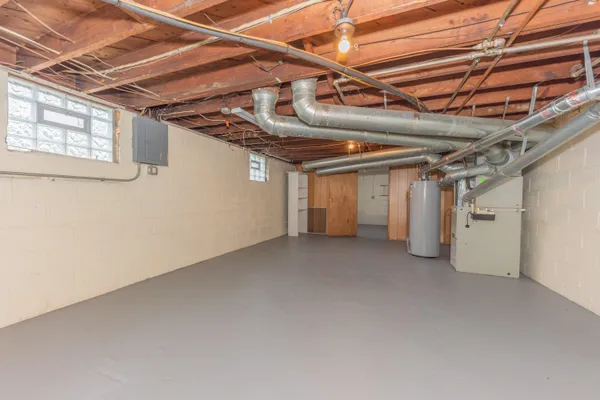 $183,900 | 35324-326 Chestnut Street, Wayne, MI 48184