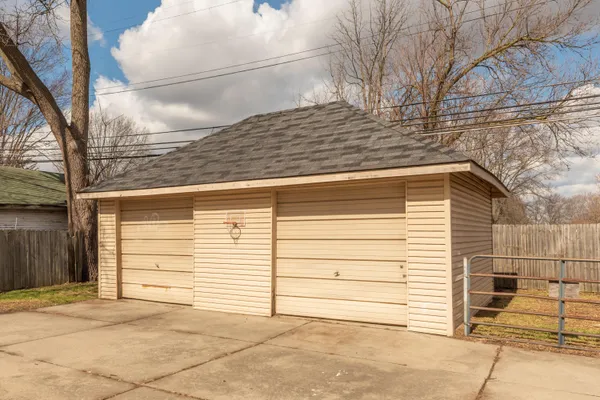 $183,900 | 35324-326 Chestnut Street, Wayne, MI 48184