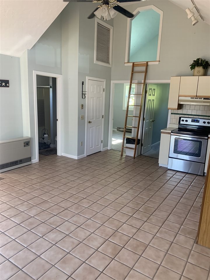 54 McKinley Road, Unit 7 Laconia, NH 03246 - Photo 4 of 10 Gallery Image 4