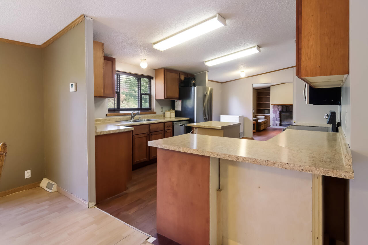 6172 Wallaker Road Benzonia, MI 49616 - Photo 14 of 54 11-Scene-11
