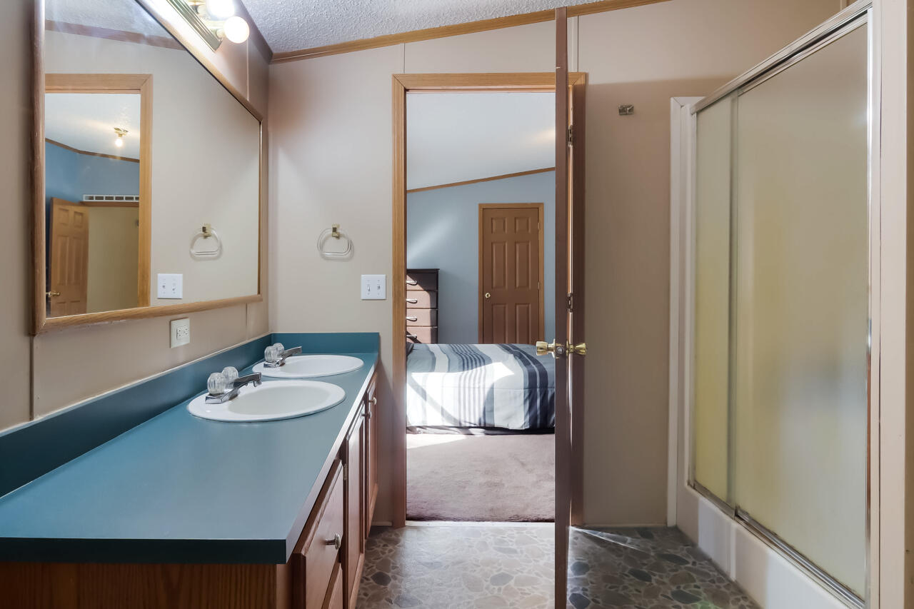 6172 Wallaker Road Benzonia, MI 49616 - Photo 25 of 54 22-Scene-22