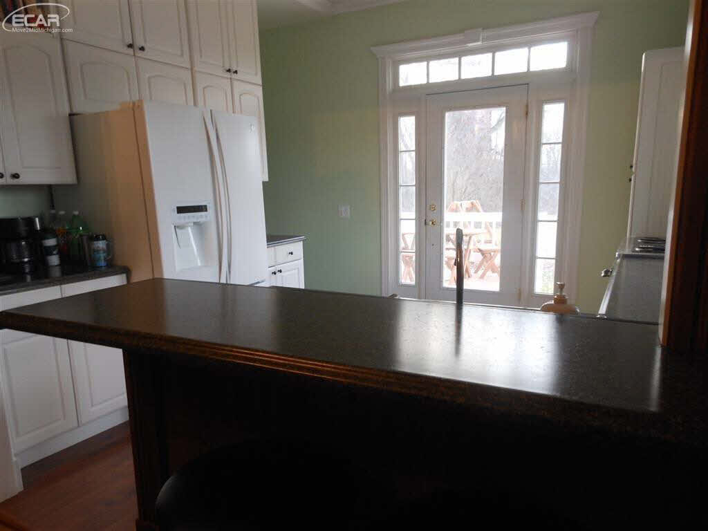 900 State Road Vassar, MI 48768 - Photo 6 of 44 21409987-6.JPG
