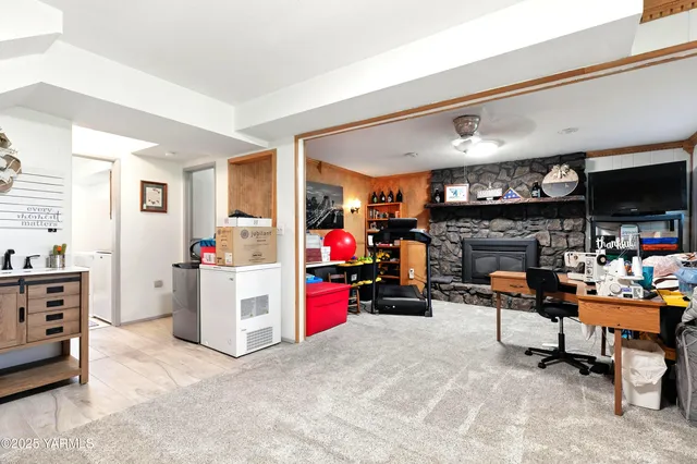 a view of a storage area with a lot of stuff