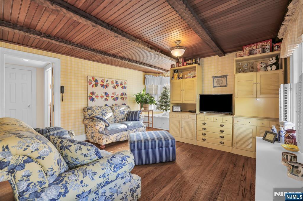 265 Little Falls Road Cedar Grove, NJ 07009 - Photo 28 of 44