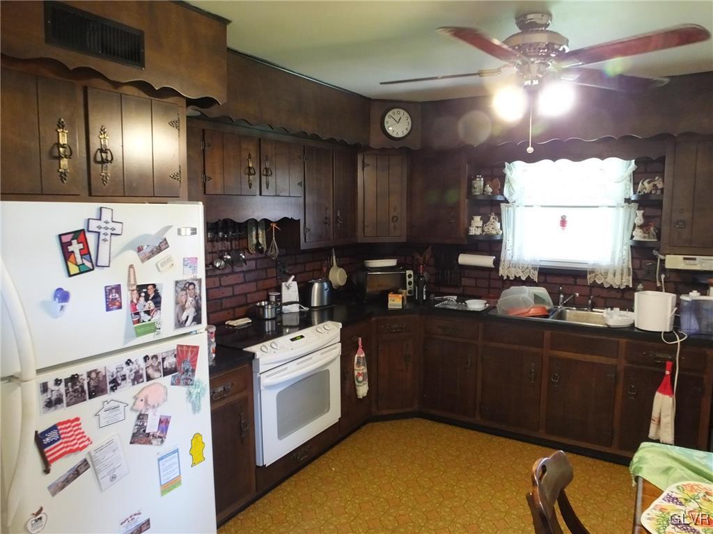 213 Keystone Street Slatington, PA 18080 - Photo 6 of 11 Gallery Image 6