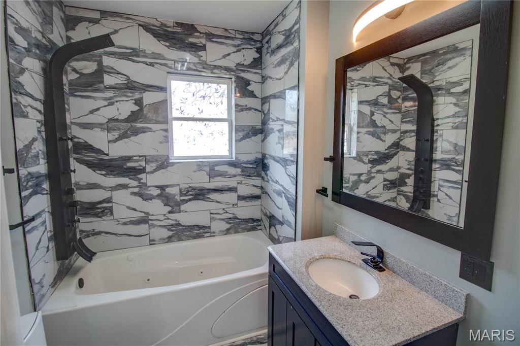 3000 Alby Street Alton, IL 62002 - Photo 22 of 42 Gallery Image 22