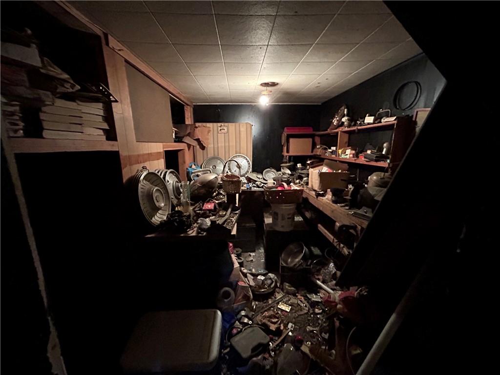 1512 Spring Run Road Extension Coraopolis, PA 15108 - Photo 26 of 29