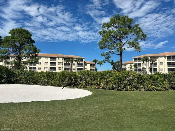 $280,000 | 8680 Cedar Hammock Circle, Unit 122, Naples, FL 34112