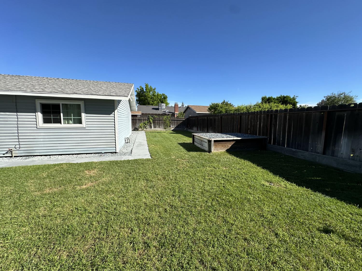 2160 Georgia Way Turlock, CA 95382 - Photo 12 of 25