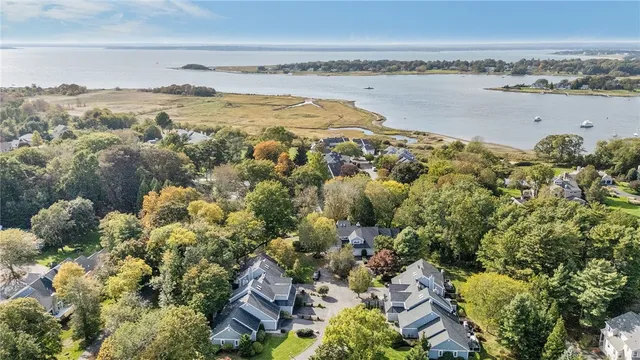 $759,900 | 35 Bagy Wrinkle Cove, Warren, RI 02885