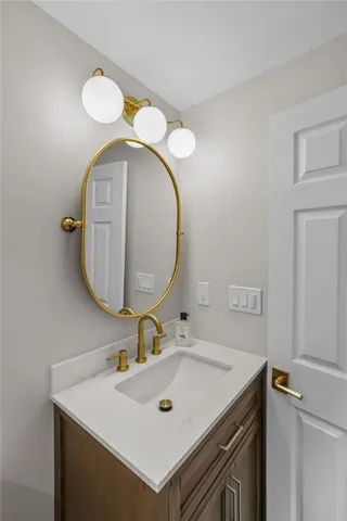 $759,900 | 35 Bagy Wrinkle Cove, Warren, RI 02885