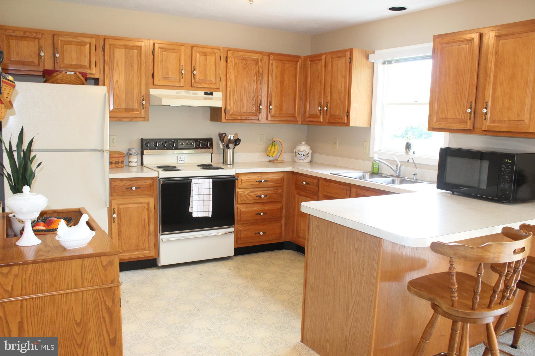 144 Buchland Road Ephrata, PA 17522 - Photo 9 of 31 Kitchen
