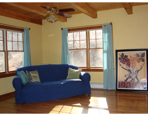 12 River Road Merrimac, MA 01860 - Photo 19 of 28 a living room with furniture and a window