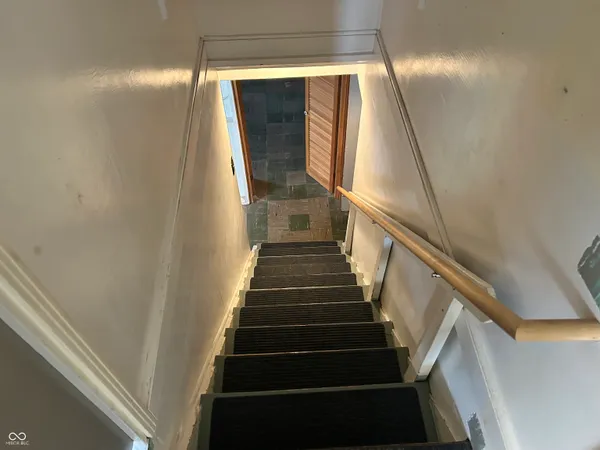 $1,800 | 472 North 17th Street, Noblesville, IN 46060