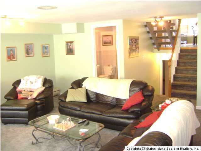 387 Green Valley Road Staten Island, NY 10312 - Photo 16 of 20 Additional Photo