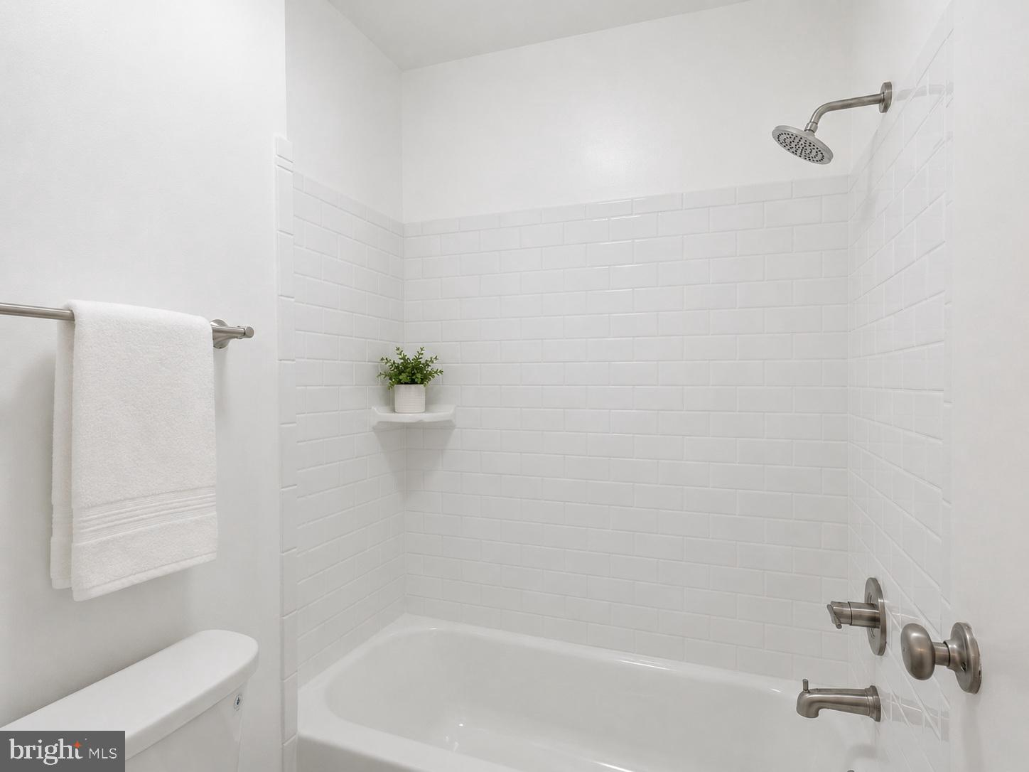5810 Royal Ridge Drive, Unit G Springfield, VA 22152 - Photo 10 of 23