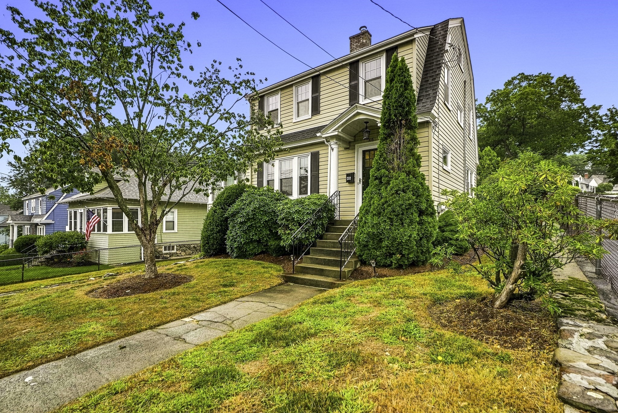 46 Prentice Street Waltham, MA 02451 - Photo 2 of 40 Gallery Image 2