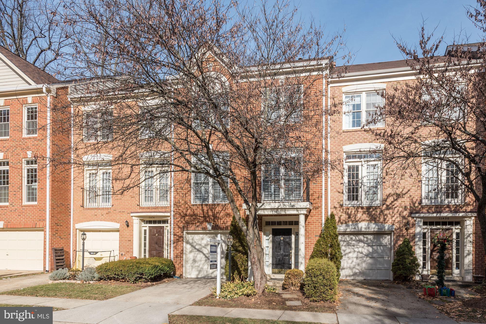 11432 Summer House Court Reston, VA 20194 - Photo 4 of 50