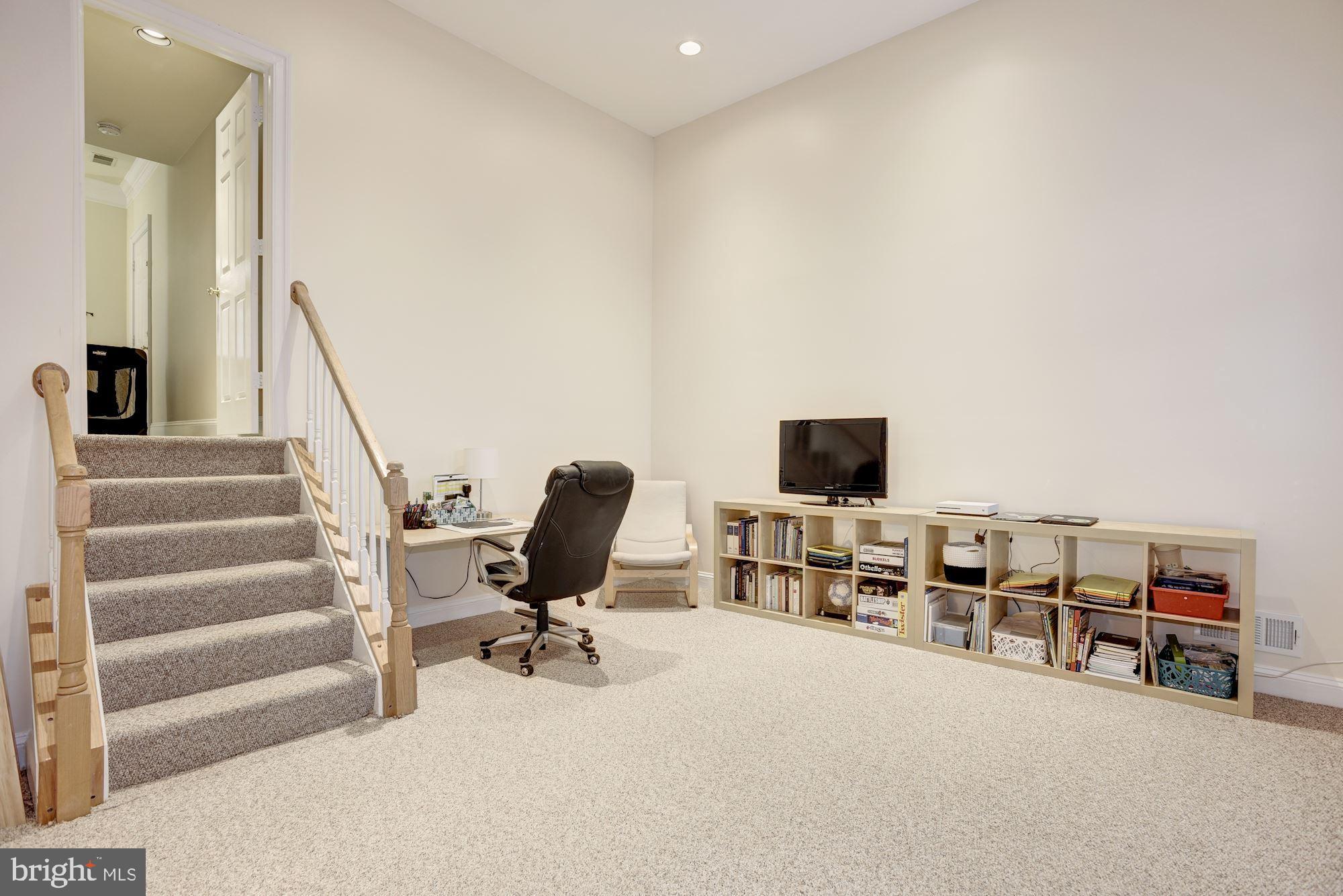 11432 Summer House Court Reston, VA 20194 - Photo 42 of 50