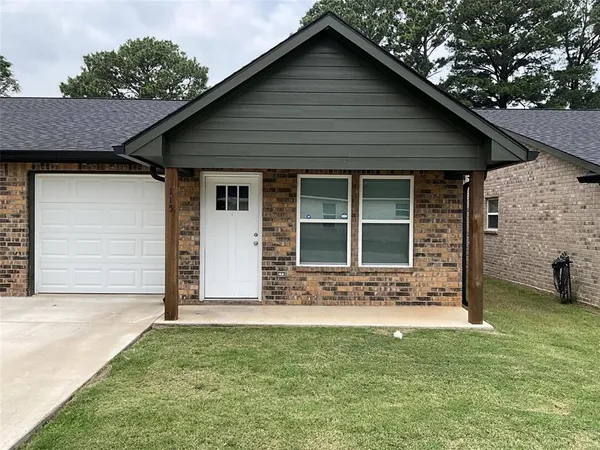 $1,350 | 115 Isabella Street, Mineola, TX 75773