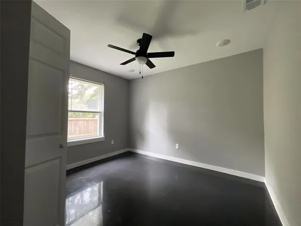 $1,350 | 115 Isabella Street, Mineola, TX 75773