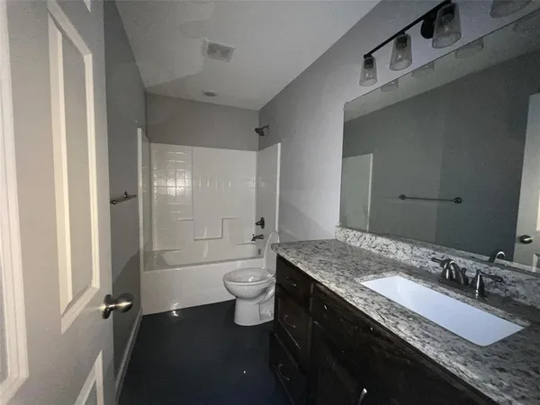 $1,350 | 115 Isabella Street, Mineola, TX 75773