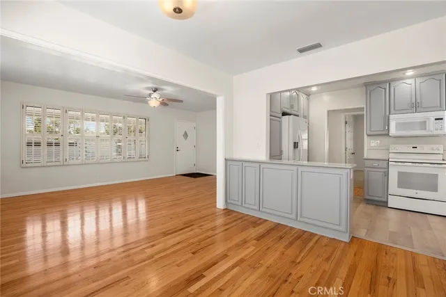 $950,000 | 4944 Coke Avenue, Lakewood, CA 90712