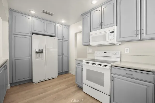 $950,000 | 4944 Coke Avenue, Lakewood, CA 90712